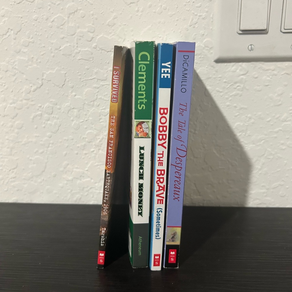 Book bundle - Picture 3 of 3